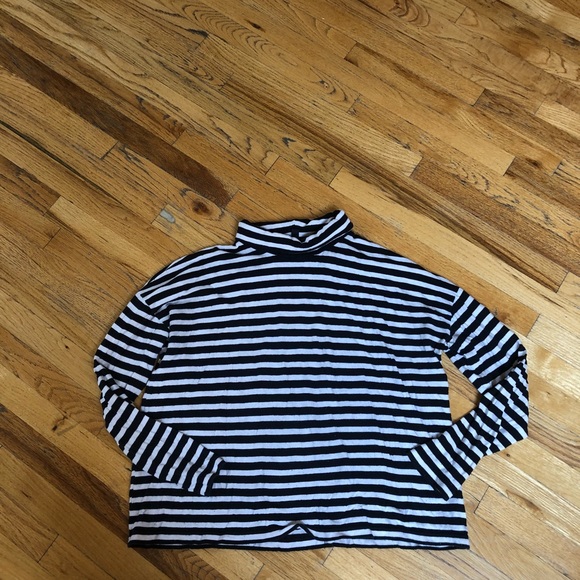 J.Crew Long Sleeved Short Size L - Picture 6 of 6